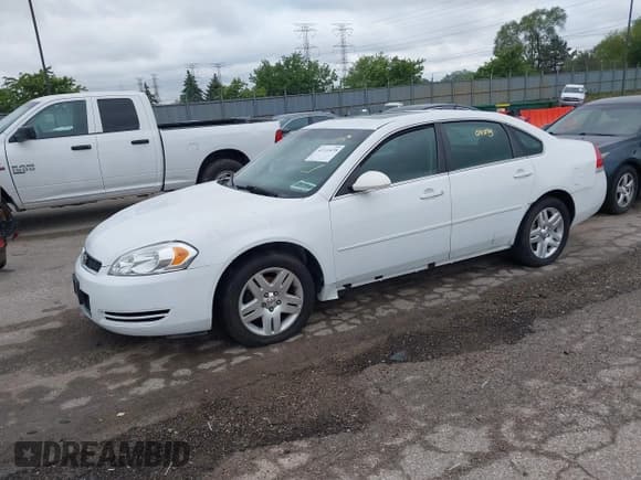 ✅ 2014 Chevrolet Impala LT • VIN: 2G1WB5E30E1178502 • Lot: 42310458. Listed on IAAI with 93,024 mi. Free auction sales archive from the USA and detailed vehicle history report at DreamBid. Image 2.