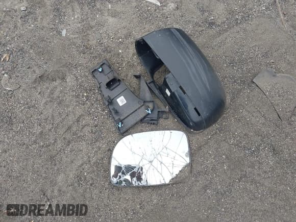 ✅ 2011 Hyundai Santa Fe GLS • VIN: 5XYZGDAB1BG049859 • Лот: 42962752. Опубликован ранее на IAAI с пробегом 171 775 миль. Бесплатный доступ к архиву аукционных продаж из США и подробный отчёт об истории автомобиля на DreamBid. Изображение 12.