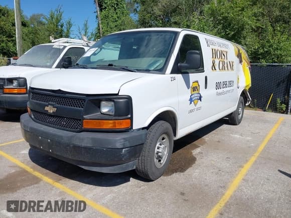 ✅ 2017 Chevrolet Express Cargo • VIN: 1GCWGBFG1H1165034 • Lot: 43092339. Listed on IAAI with 181,531 mi. Free auction sales archive from the USA and detailed vehicle history report at DreamBid. Image 2.