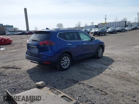 ✅ 2017 Nissan Rogue SL • VIN: 5N1AT2MT3HC823541 • Лот: 41784901. Опубликован ранее на IAAI с пробегом 157 840 миль. Бесплатный доступ к архиву аукционных продаж из США и подробный отчёт об истории автомобиля на DreamBid. Изображение 4.