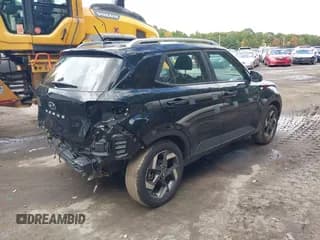 ✅ 2024 Hyundai Venue SEL • VIN: KMHRC8A33RU283727 • Lot: 40229575. Listed on IAAI with 11,414 mi. Free auction sales archive from the USA and detailed vehicle history report at DreamBid. Image 4.