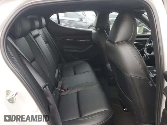 ✅ 2024 Mazda 3 S Select Sport • VIN: JM1BPAKM4R1704915 • Lot: 90291765. Wystawiony na Copart z przebiegiem 10 338 mil. Bezpłatny archiwum sprzedaży aukcyjnych z USA i szczegółowy raport historii pojazdu na DreamBid. Zdjęcie 10.