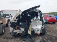 ✅ 2024 Kia EV9 GT-Line • VIN: KNDAEFS5XR6022129 • Lot: 42196027. Wystawiony na IAAI z przebiegiem 17 209 mil. Bezpłatny archiwum sprzedaży aukcyjnych z USA i szczegółowy raport historii pojazdu na DreamBid. Zdjęcie 16.