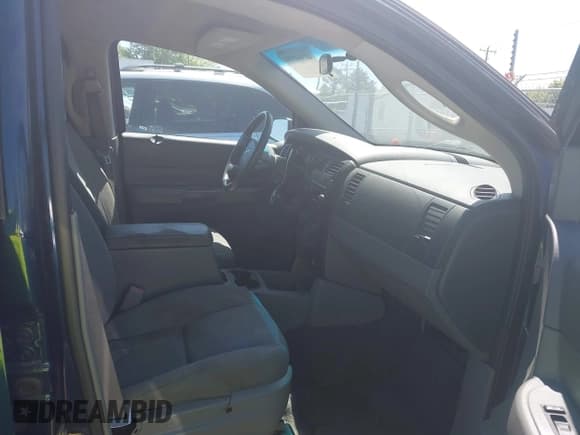 ✅ 2006 Dodge Durango SXT • VIN: 1D4HB38N16F101510 • Лот: 41960996. Опубликован ранее на IAAI с пробегом 332 147 миль. Бесплатный доступ к архиву аукционных продаж из США и подробный отчёт об истории автомобиля на DreamBid. Изображение 5.