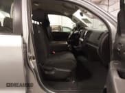 ✅ 2011 Toyota Tundra • VIN: 5TFUM5F19BX022222 • Лот: 43661411. Опубликован ранее на IAAI с пробегом 104 105 миль. Бесплатный доступ к архиву аукционных продаж из США и подробный отчёт об истории автомобиля на DreamBid. Изображение 5.