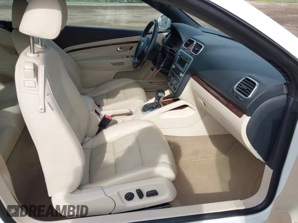 ✅ 2007 Volkswagen Eos 2.0T • VIN: WVWFA71F77V052046 • Lot: 42924924. Listed on IAAI with 107,328 mi. Free auction sales archive from the USA and detailed vehicle history report at DreamBid. Image 5.