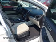 ✅ 2021 Ford Edge Titanium • VIN: 2FMPK4K98MBA18760 • Lot: 43090137. Wystawiony na IAAI z przebiegiem 66 752 mil. Bezpłatny archiwum sprzedaży aukcyjnych z USA i szczegółowy raport historii pojazdu na DreamBid. Zdjęcie 5.