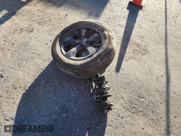 ✅ 2019 Jeep Cherokee Altitude • VIN: 1C4PJMLN8KD424659 • Lot: 71995305. Wystawiony na Copart z przebiegiem 79 588 mil. Bezpłatny archiwum sprzedaży aukcyjnych z USA i szczegółowy raport historii pojazdu na DreamBid. Zdjęcie 13.