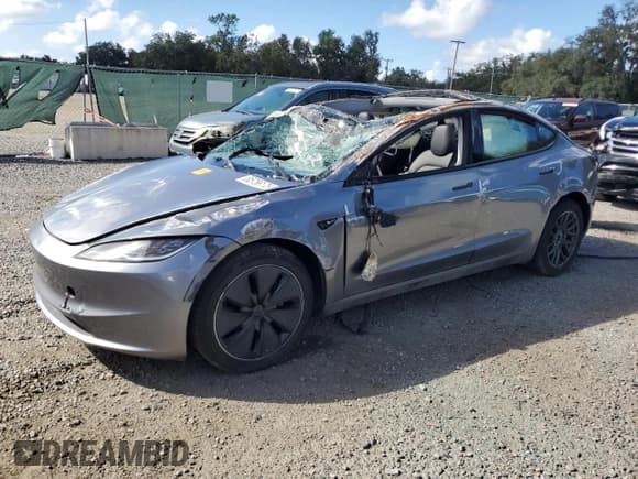 ✅ 2025 Tesla Model 3 Long Range • VIN: 5YJ3E1EA9SF993623 • Лот: 85756175. Опубликован ранее на Copart с пробегом Не указан. Бесплатный доступ к архиву аукционных продаж из США и подробный отчёт об истории автомобиля на DreamBid. Изображение 1.
