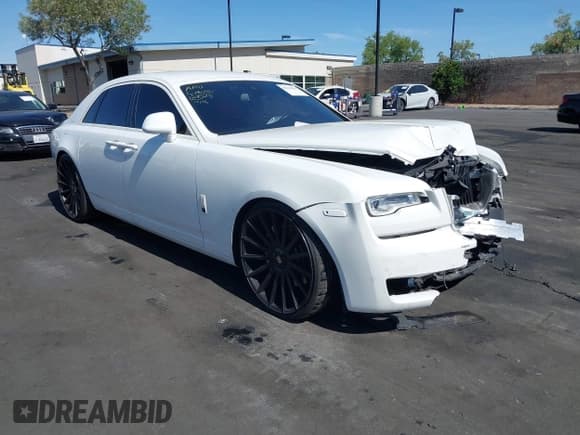 ✅ 2018 Rolls-Royce Ghost • VIN: SCA664S53JUX54441 • Лот: 42331823. Опубликован ранее на IAAI с пробегом 38 817 миль. Бесплатный доступ к архиву аукционных продаж из США и подробный отчёт об истории автомобиля на DreamBid. Изображение 1.