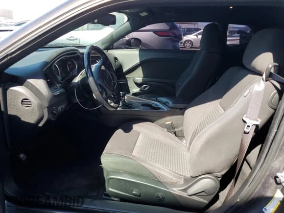 ✅ 2019 Dodge Challenger SXT • VIN: 2C3CDZAG3KH669724 • Lot: 67556294. Wystawiony na Copart z przebiegiem 42 848 mil. Bezpłatny archiwum sprzedaży aukcyjnych z USA i szczegółowy raport historii pojazdu na DreamBid. Zdjęcie 7.