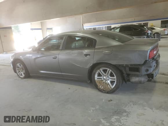 ✅ 2011 Dodge Charger Rallye • VIN: 2B3CL3CG7BH597355 • Лот: 70830125. Опубликован ранее на Copart с пробегом 196 196 миль. Бесплатный доступ к архиву аукционных продаж из США и подробный отчёт об истории автомобиля на DreamBid. Изображение 2.