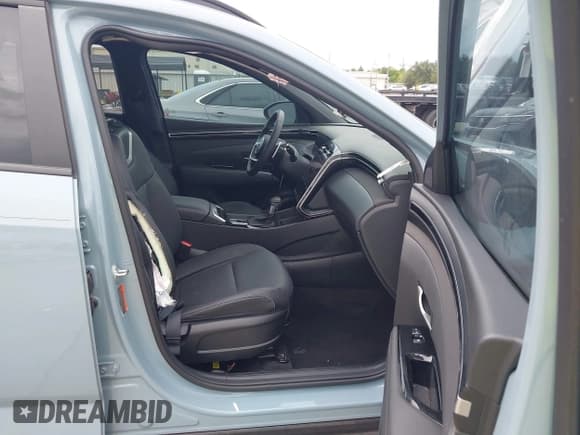 ✅ 2024 Hyundai Santa Cruz Limited • VIN: 5NTJEDDF2RH101537 • Лот: 43291478. Опубликован ранее на IAAI с пробегом 5 878 миль. Бесплатный доступ к архиву аукционных продаж из США и подробный отчёт об истории автомобиля на DreamBid. Изображение 5.