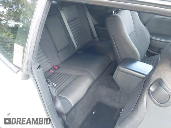 ✅ 2013 Dodge Challenger SXT • VIN: 2C3CDYAG5DH693813 • Lot: 43558979. Listed on IAAI with 188,863 mi. Free auction sales archive from the USA and detailed vehicle history report at DreamBid. Image 8.