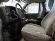 ✅ 2016 GMC Savana Cargo • VIN: 1GTW7AFF3G1904467 • Lot: 50577005. Wystawiony na Copart z przebiegiem 137 186 mil. Bezpłatny archiwum sprzedaży aukcyjnych z USA i szczegółowy raport historii pojazdu na DreamBid. Zdjęcie 7.