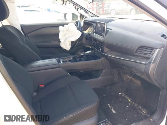 ✅ 2025 Nissan Rogue S • VIN: 5N1BT3AB4SC777425 • Lot: 41960932. Listed on IAAI with 14,073 mi. Free auction sales archive from the USA and detailed vehicle history report at DreamBid. Image 5.