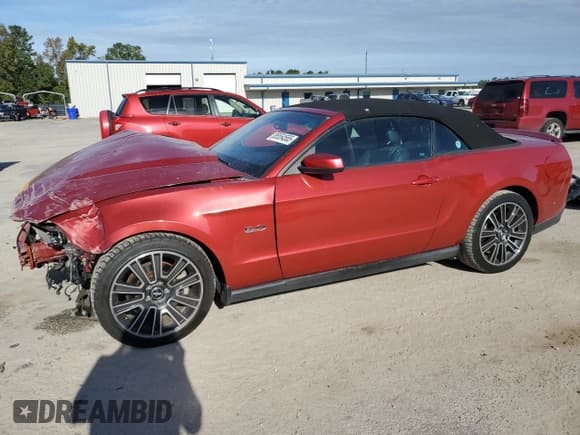 ✅ 2011 Ford Mustang GT Premium • VIN: 1ZVBP8FF4B5159976 • Lot: 85554565. Wystawiony na Copart z przebiegiem 98 163 mil. Bezpłatny archiwum sprzedaży aukcyjnych z USA i szczegółowy raport historii pojazdu na DreamBid. Zdjęcie 1.