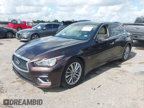 ✅ 2020 Infiniti Q50 Luxe • VIN: JN1EV7AP2LM200485 • Лот: 42605704. Опубликован ранее на IAAI с пробегом 112 246 миль. Бесплатный доступ к архиву аукционных продаж из США и подробный отчёт об истории автомобиля на DreamBid. Изображение 2.