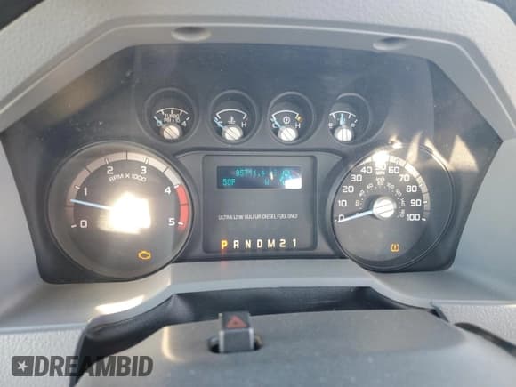 ✅ 2016 Ford F-250 XL • VIN: 1FTBF2AT0GEB85806 • Лот: 79210154. Опубликован ранее на Copart с пробегом 85 711 миль. Бесплатный доступ к архиву аукционных продаж из США и подробный отчёт об истории автомобиля на DreamBid. Изображение 9.