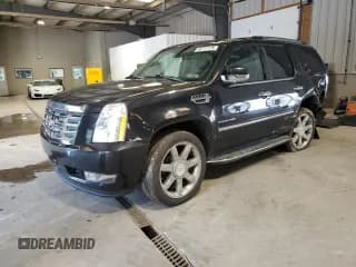 ✅ 2012 Cadillac Escalade Luxury • VIN: 1GYS4BEF5CR241911 • Lot: 66717175. Wystawiony na Copart z przebiegiem 82 763 mil. Bezpłatny archiwum sprzedaży aukcyjnych z USA i szczegółowy raport historii pojazdu na DreamBid. Zdjęcie 1.