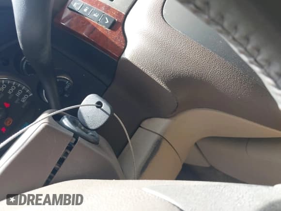 ✅ 2012 GMC Sierra 1500 • VIN: 1GTR1WE01CZ168858 • Лот: 42534013. Опубликован ранее на IAAI с пробегом 215 530 миль. Бесплатный доступ к архиву аукционных продаж из США и подробный отчёт об истории автомобиля на DreamBid. Изображение 11.