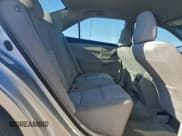 ✅ 2015 Toyota Camry LE • VIN: 4T1BF1FK8FU100334 • Lot: 90760045. Wystawiony na Copart z przebiegiem 86 057 mil. Bezpłatny archiwum sprzedaży aukcyjnych z USA i szczegółowy raport historii pojazdu na DreamBid. Zdjęcie 10.