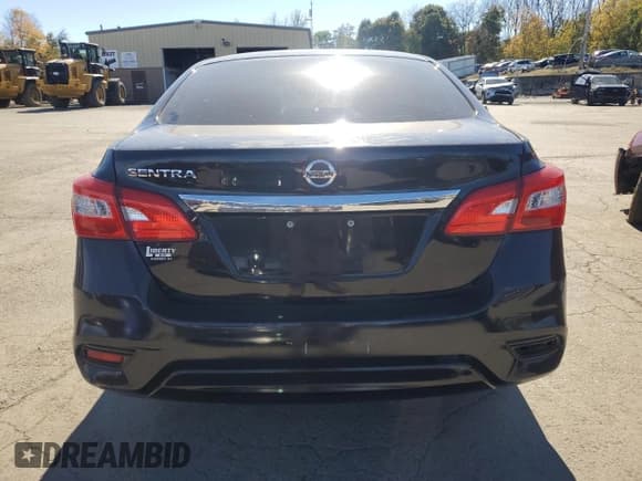 ✅ 2017 Nissan Sentra S • VIN: 3N1AB7AP9HY207767 • Lot: 87080975. Listed on Copart with 81,501 mi. Free auction sales archive from the USA and detailed vehicle history report at DreamBid. Image 6.