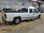 2002 Chevrolet Silverado 1500 with VIN 1GCEC19T72E234402, listed as a Copart auction lot 85130274 with 205,415 mi miles and Salvage title. Bid and sale history available at DreamBid. Image 3.