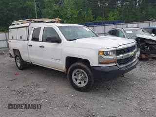 ✅ 2017 Chevrolet Silverado 1500 Work Truck • VIN: 1GCVKNEH2HZ111023 • Lot: 42097981. Wystawiony na IAAI z przebiegiem 154 977 mil. Bezpłatny archiwum sprzedaży aukcyjnych z USA i szczegółowy raport historii pojazdu na DreamBid. Zdjęcie 1.