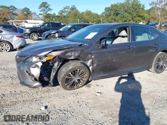 ✅ 2019 Toyota Camry SE • VIN: 4T1B11HK5KU745027 • Лот: 43601574. Опубликован ранее на IAAI с пробегом 97 331 миль. Бесплатный доступ к архиву аукционных продаж из США и подробный отчёт об истории автомобиля на DreamBid. Изображение 6.