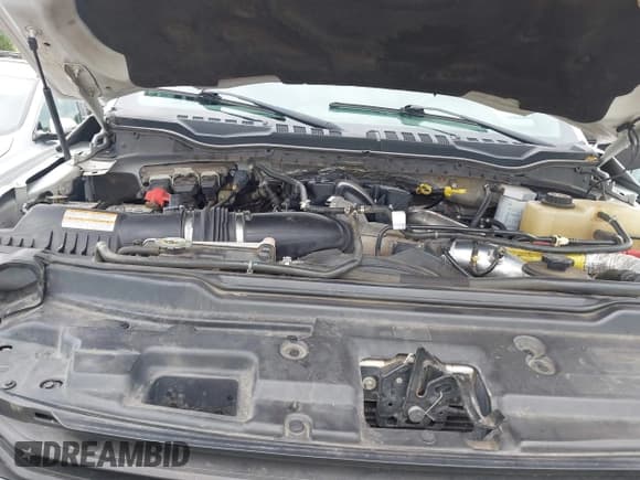 ✅ 2017 Ford F-250 Lariat • VIN: 1FT7W2BT6HEC76438 • Lot: 42880573. Wystawiony na IAAI z przebiegiem 179 424 mil. Bezpłatny archiwum sprzedaży aukcyjnych z USA i szczegółowy raport historii pojazdu na DreamBid. Zdjęcie 10.