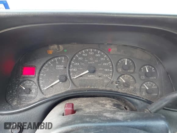 ✅ 2002 Chevrolet Silverado 2500HD • VIN: 1GCHC24U32E235176 • Lot: 43339369. Wystawiony na IAAI z przebiegiem Nie podano. Bezpłatny archiwum sprzedaży aukcyjnych z USA i szczegółowy raport historii pojazdu na DreamBid. Zdjęcie 7.