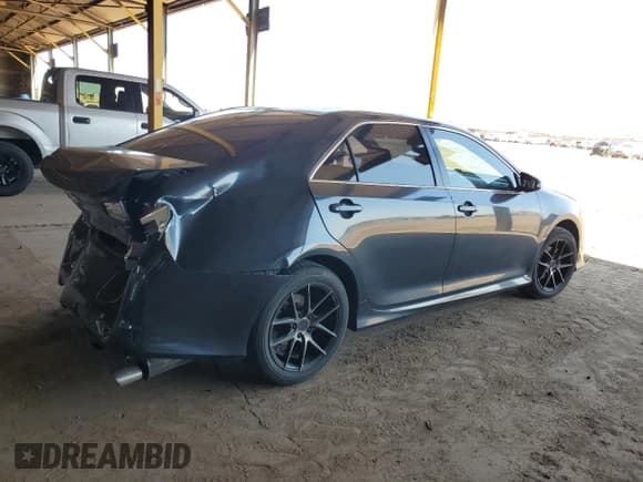 ✅ 2012 Toyota Camry SE • VIN: 4T1BF1FK9CU185504 • Лот: 84071445. Опубликован ранее на Copart с пробегом 163 247 миль. Бесплатный доступ к архиву аукционных продаж из США и подробный отчёт об истории автомобиля на DreamBid. Изображение 3.