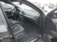 ✅ 2013 Audi Q7 S line Prestige • VIN: WA1DGAFE3DD016594 • Lot: 43820060. Wystawiony na IAAI z przebiegiem 204 424 mil. Bezpłatny archiwum sprzedaży aukcyjnych z USA i szczegółowy raport historii pojazdu na DreamBid. Zdjęcie 5.