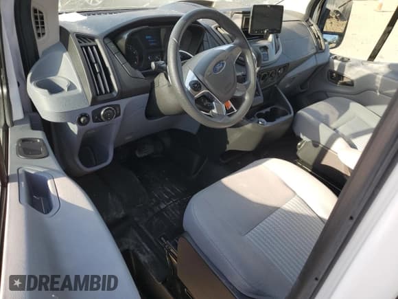 ✅ 2019 Ford Transit Passenger XL • VIN: 1FBZX2ZM1KKB25105 • Лот: 52508565. Опубликован ранее на Copart с пробегом 120 374 миль. Бесплатный доступ к архиву аукционных продаж из США и подробный отчёт об истории автомобиля на DreamBid. Изображение 8.