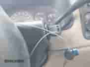 2002 Chevrolet Silverado 1500 LS z VIN 1GCEK14V02Z189954, wystawiony jako IAAI lot #42536149 z przebiegiem 223 924 mil mil oraz . Historia ofert i sprzedaży dostępna na DreamBid. Obrazek 11.