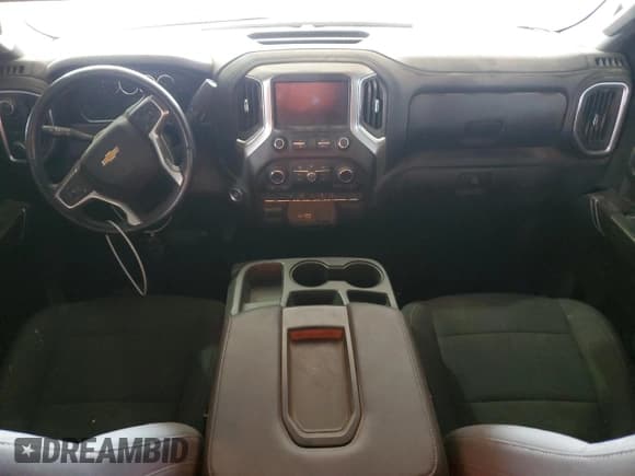 ✅ 2021 Chevrolet Silverado 1500 LT • VIN: 3GCUYDED5MG399583 • Lot: 68511184. Wystawiony na Copart z przebiegiem Nie podano. Bezpłatny archiwum sprzedaży aukcyjnych z USA i szczegółowy raport historii pojazdu na DreamBid. Zdjęcie 8.