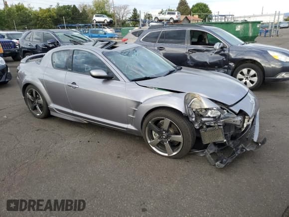 ✅ 2004 Mazda RX-8 • VIN: JM1FE173840137114 • Lot: 67827424. Wystawiony na Copart z przebiegiem 62 740 mil. Bezpłatny archiwum sprzedaży aukcyjnych z USA i szczegółowy raport historii pojazdu na DreamBid. Zdjęcie 4.