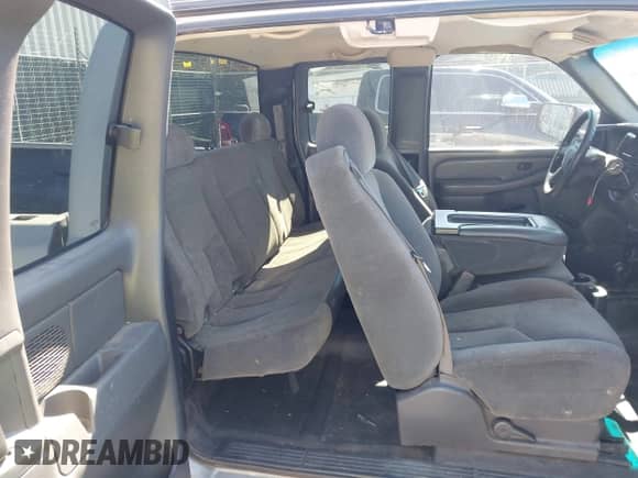 2006 Chevrolet Silverado 1500 Work Truck с VIN 1GCEK19T46E110208, выставлен на аукционе IAAI как лот 43324395 с пробегом 344 114 миль миль и . История ставок и продаж доступна на DreamBid. Изображение 8.