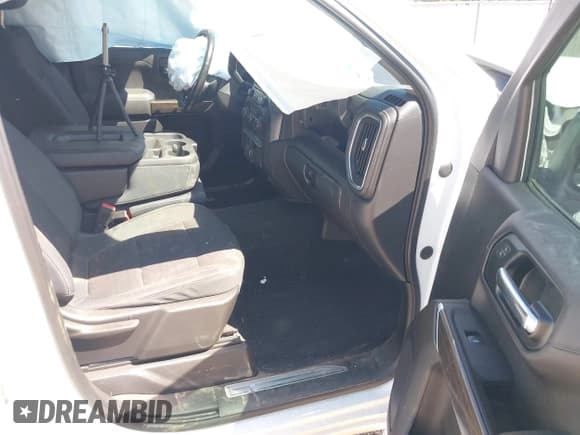 ✅ 2019 Chevrolet Silverado 1500 LT • VIN: 3GCPYDEK6KG194105 • Lot: 43062182. Wystawiony na IAAI z przebiegiem 78 601 mil. Bezpłatny archiwum sprzedaży aukcyjnych z USA i szczegółowy raport historii pojazdu na DreamBid. Zdjęcie 5.