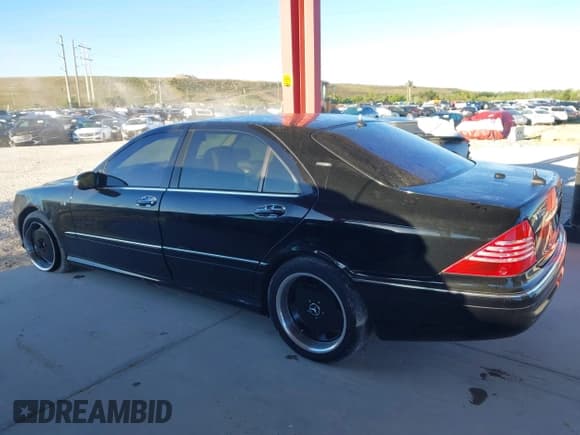 ✅ 2006 Mercedes-Benz S 500 • VIN: WDBNG75J36A482914 • Лот: 41826966. Опубликован ранее на IAAI с пробегом 65 654 миль. Бесплатный доступ к архиву аукционных продаж из США и подробный отчёт об истории автомобиля на DreamBid. Изображение 14.