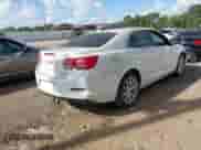 2013 Chevrolet Malibu LT z VIN 1G11E5SA5DF310617, wystawiony jako IAAI lot #43275213 z przebiegiem 249 259 mil mil oraz . Historia ofert i sprzedaży dostępna na DreamBid. Obrazek 4.