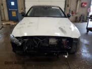 ✅ 2017 Jaguar XE 20d • VIN: SAJAR4BN7HA968517 • Лот: 71789645. Опубликован ранее на Copart с пробегом 98 670 миль. Бесплатный доступ к архиву аукционных продаж из США и подробный отчёт об истории автомобиля на DreamBid. Изображение 5.