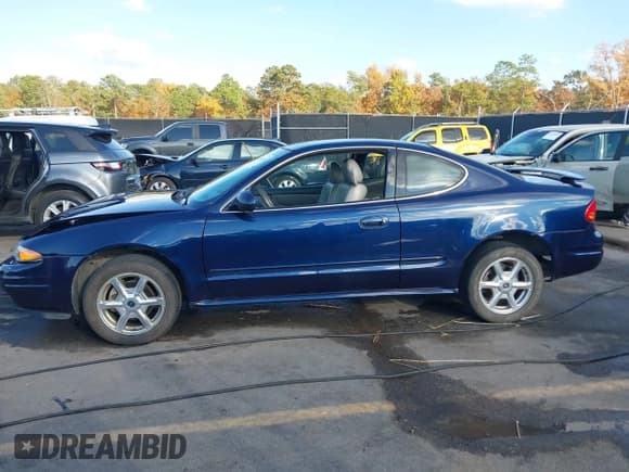 ✅ 2001 Oldsmobile Alero GLS • VIN: 1G3NF12E01C208253 • Lot: 43650300. Listed on IAAI with 53,478 mi. Free auction sales archive from the USA and detailed vehicle history report at DreamBid. Image 14.