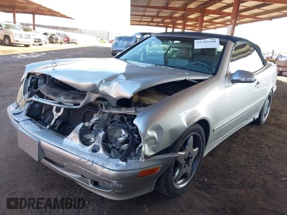 ✅ 2001 Mercedes-Benz CLK 320/430 • VIN: WDBLK65G01T070077 • Lot: 43783188. Wystawiony na IAAI z przebiegiem 151 353 mil. Bezpłatny archiwum sprzedaży aukcyjnych z USA i szczegółowy raport historii pojazdu na DreamBid. Zdjęcie 6.