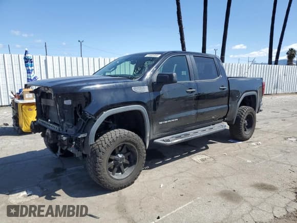 ✅ 2021 GMC Sierra 1500 • VIN: 1GTU9AEF8MZ229571 • Lot: 51665955. Wystawiony na Copart z przebiegiem 96 058 mil. Bezpłatny archiwum sprzedaży aukcyjnych z USA i szczegółowy raport historii pojazdu na DreamBid. Zdjęcie 1.