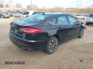 ✅ 2020 Ford Fusion SE • VIN: 3FA6P0T96LR156148 • Lot: 43883289. Listed on IAAI with 81,021 mi. Free auction sales archive from the USA and detailed vehicle history report at DreamBid. Image 4.