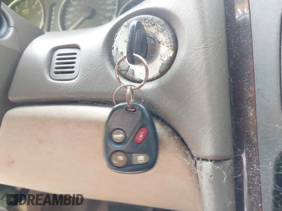 ✅ 2001 Oldsmobile Aurora • VIN: 1G3GS64C814126911 • Lot: 42467666. Listed on IAAI with 200,066 mi. Free auction sales archive from the USA and detailed vehicle history report at DreamBid. Image 11.