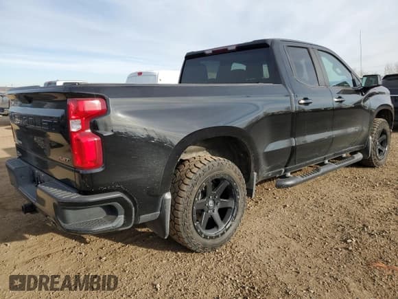 ✅ 2020 Chevrolet Silverado 1500 RST • VIN: 1GCRYEED0LZ350284 • Lot: 78880754. Wystawiony na Copart z przebiegiem 87 299 mil. Bezpłatny archiwum sprzedaży aukcyjnych z USA i szczegółowy raport historii pojazdu na DreamBid. Zdjęcie 3.