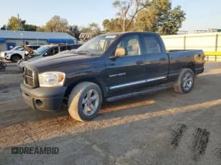 ✅ 2007 Dodge 1500 SLT • VIN: 1D7HA18257S185887 • Лот: 76272924. Опубликован ранее на Copart с пробегом 169 872 миль. Бесплатный доступ к архиву аукционных продаж из США и подробный отчёт об истории автомобиля на DreamBid. Изображение 2.